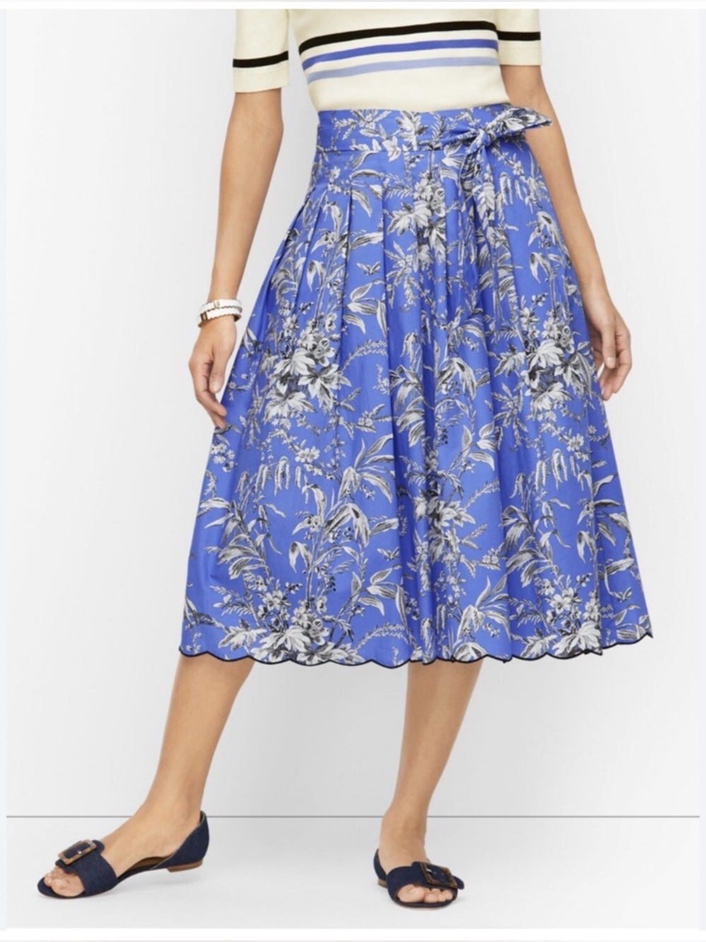 Talbots Blue Floral Scalloped Skirt Sz 12